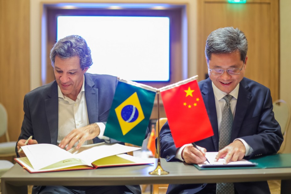 Bilateral - Ministro das finanças da China Foto: Diogo Zacarias/MF