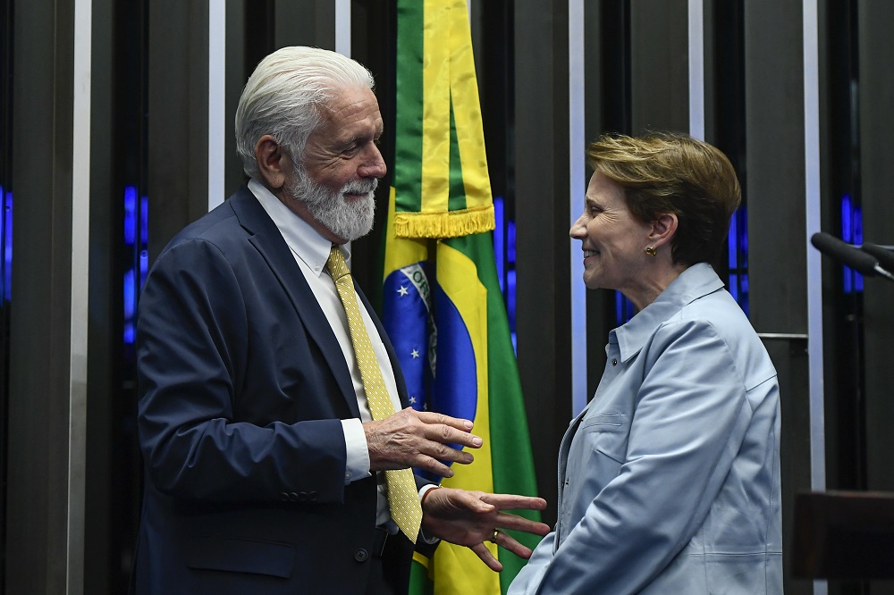 Saiba quem são os senadores que vão aos EUA para negociar taxação de 50% sobre importações