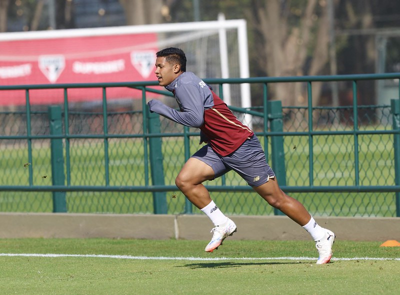 São Paulo confirma lesão grave de Ryan Francisco