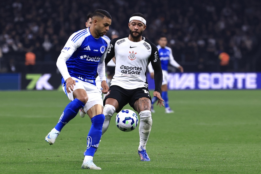 Corinthians segura o líder Cruzeiro, empata e ameniza crise