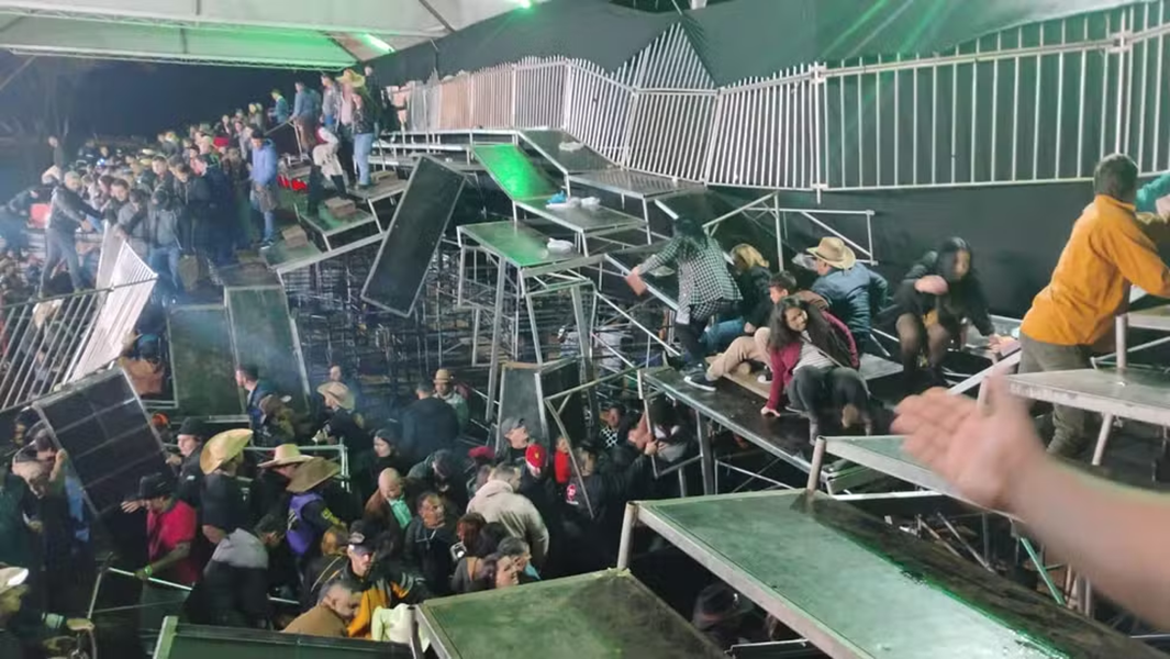 Arquibancada despenca e deixa 60 feridos em rodeio em Eldorado
