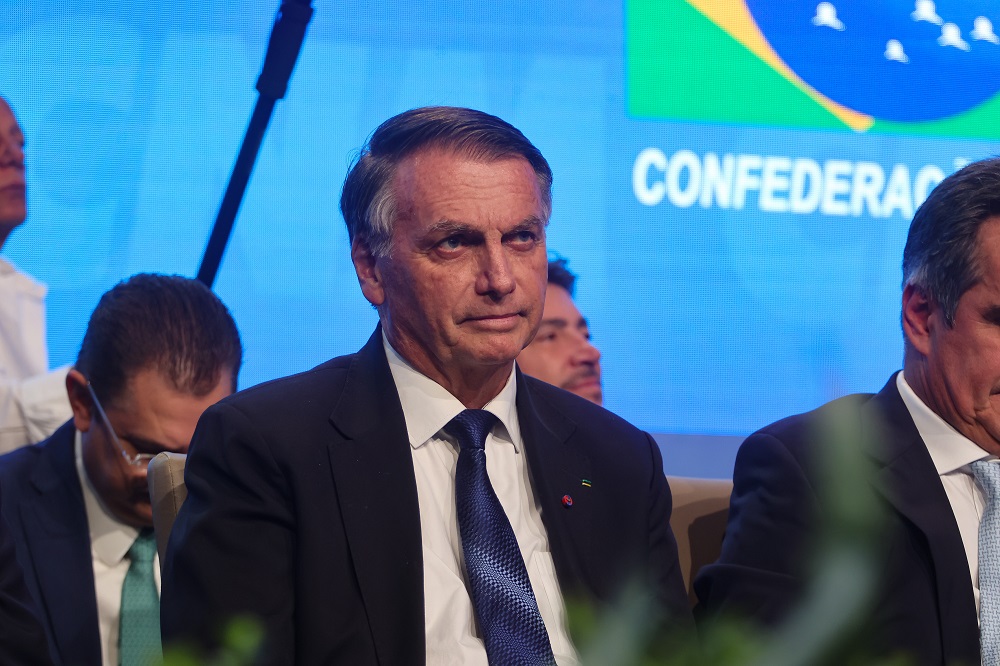 O Trump está muito mais preocupado com valores e liberdade do que com a economia, diz Bolsonaro à Jovem Pan