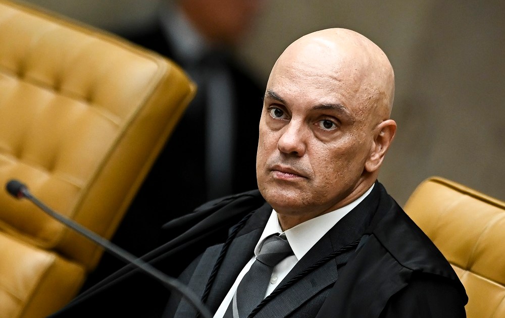 Moraes aponta pagamentos fora das regras em 7 tribunais e determina devoluções