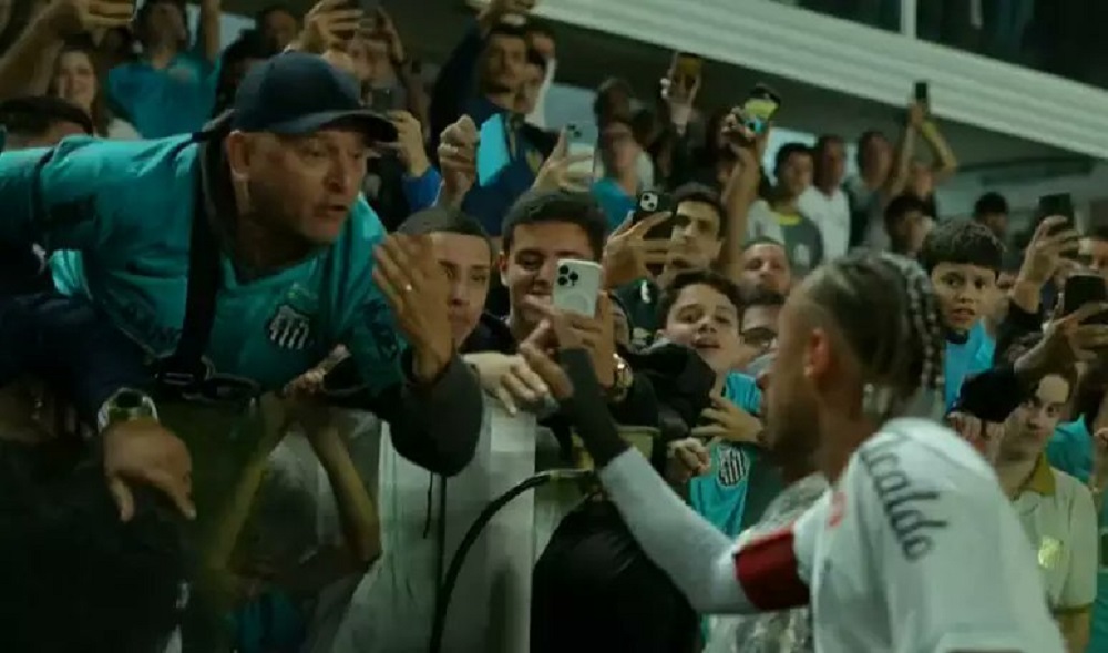 Torcedor que discutiu com Neymar pede desculpas: ‘Me exaltei’