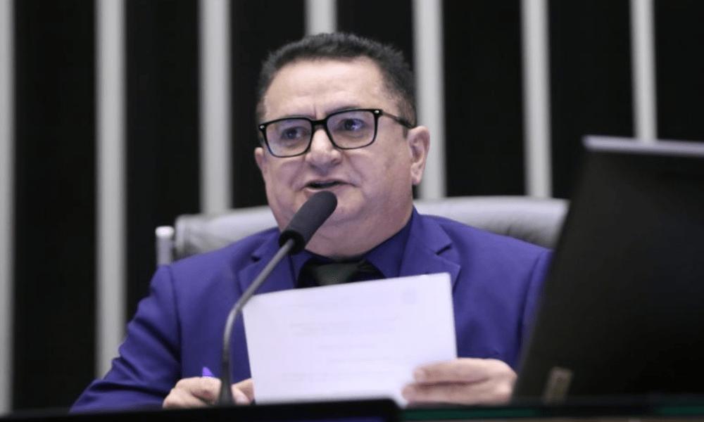 O texto aprovado é o substitutivo do relator, deputado Prof. Reginaldo Veras (PV-DF), ao Projeto de Lei 3602/23, do deputado Marcos Tavares (PDT-RJ), e aos apensados (PLs 2070/24, 2578/24 e 3732/24).  Fonte: Agência Câmara de Notícias