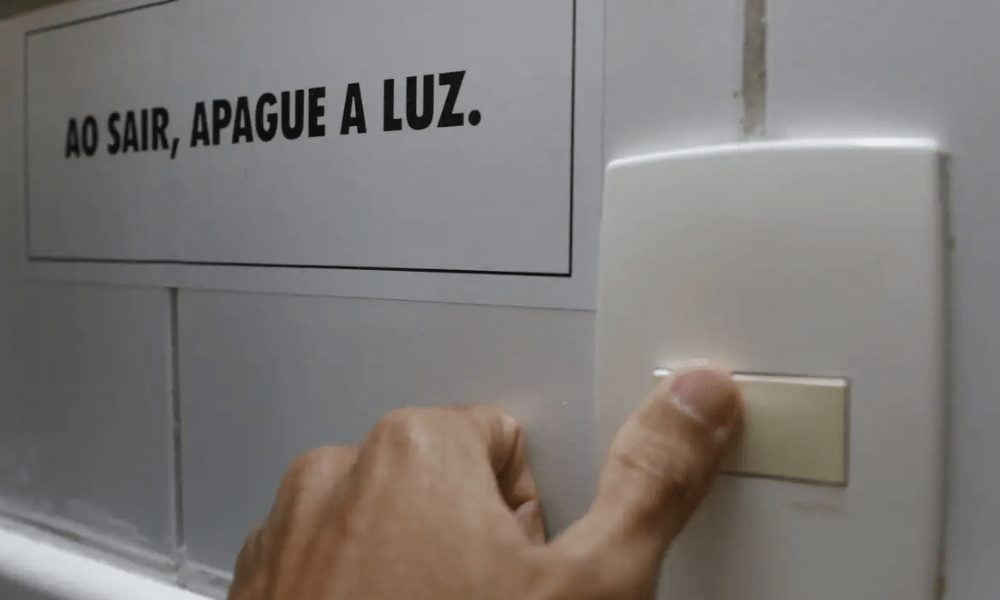 Nova tarifa social de energia elétrica passa a valer neste sábado