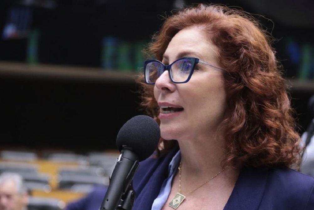 Carla Zambelli é presa na Itália, afirma Ministério da Justiça
