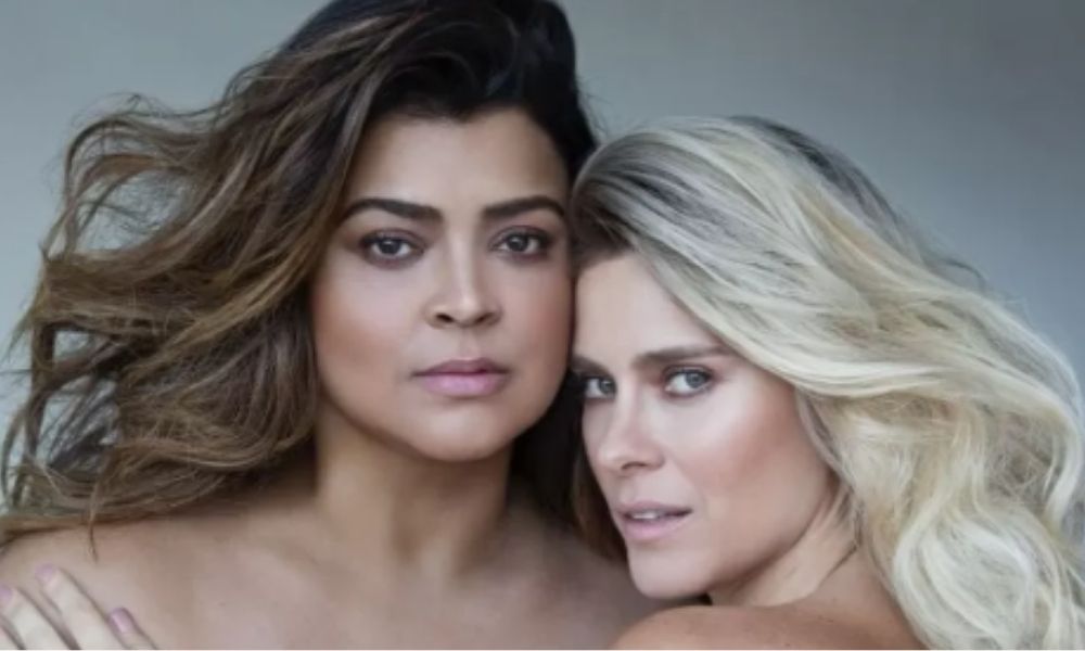 Preta Gil recebe homenagens de Carol Dieckmmann e Gominho no Dia do Amigo 