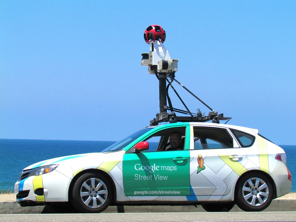 Argentino ganha indenização após o Google Street View fotografá-lo nu