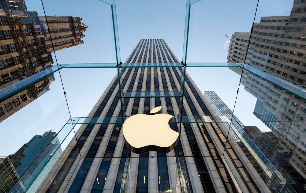Com ajuda do Google, Apple relança IA que foi mals