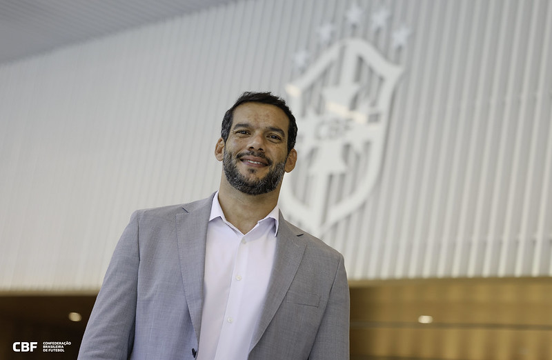 CBF vai apresentar novo calendário em 60 dias com estaduais reduzidos, diz Samir Xaud