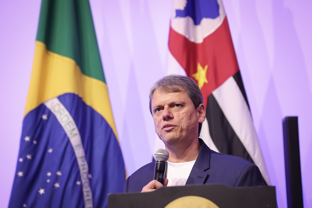 Em reunião sem assessores, Tarcísio promete pressionar governadores e parlamentares dos EUA