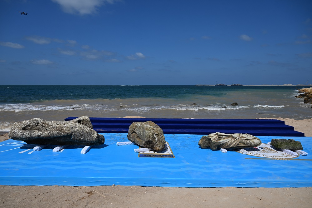 Egito revela vestígios de cidade submersa com mais de 2 mil anos