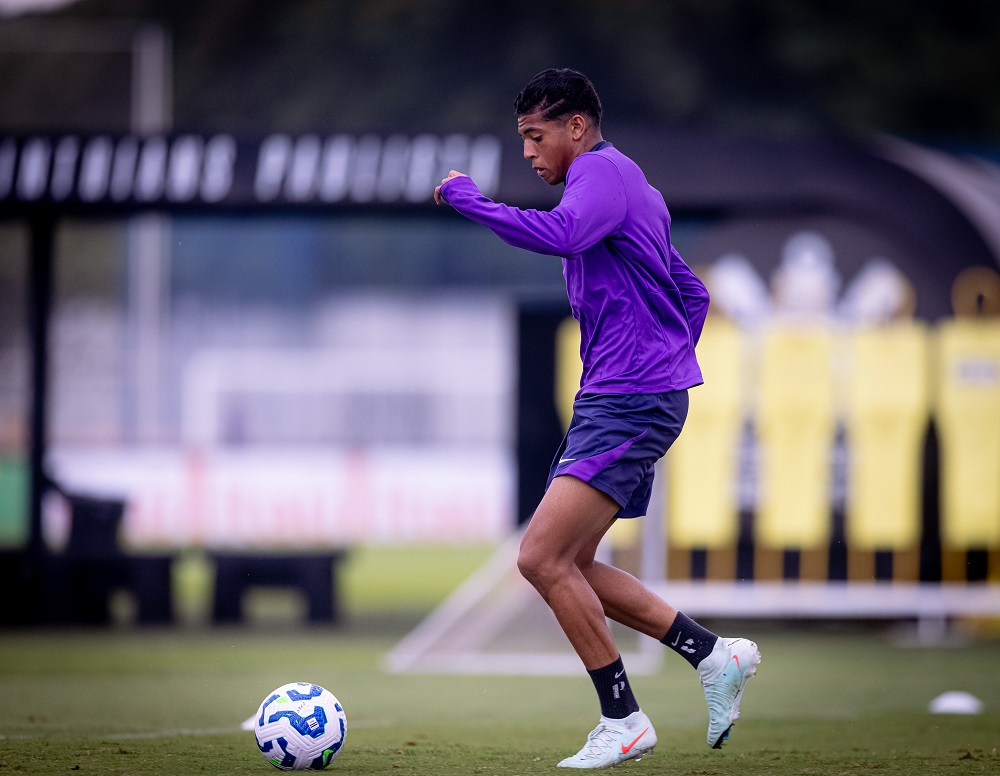 Corinthians ameça apelar à CBF e à Fifa após Bahia tirar sua joia de 16 anos e fala em ‘aliciamento’; entenda