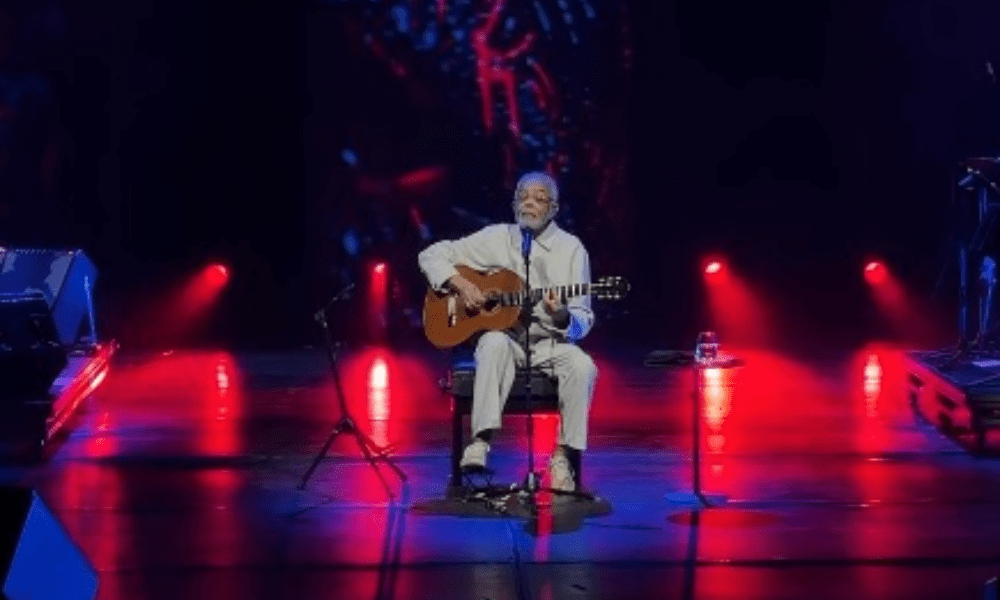 Gilberto Gil fala de Preta em primeiro show após morte da filha
