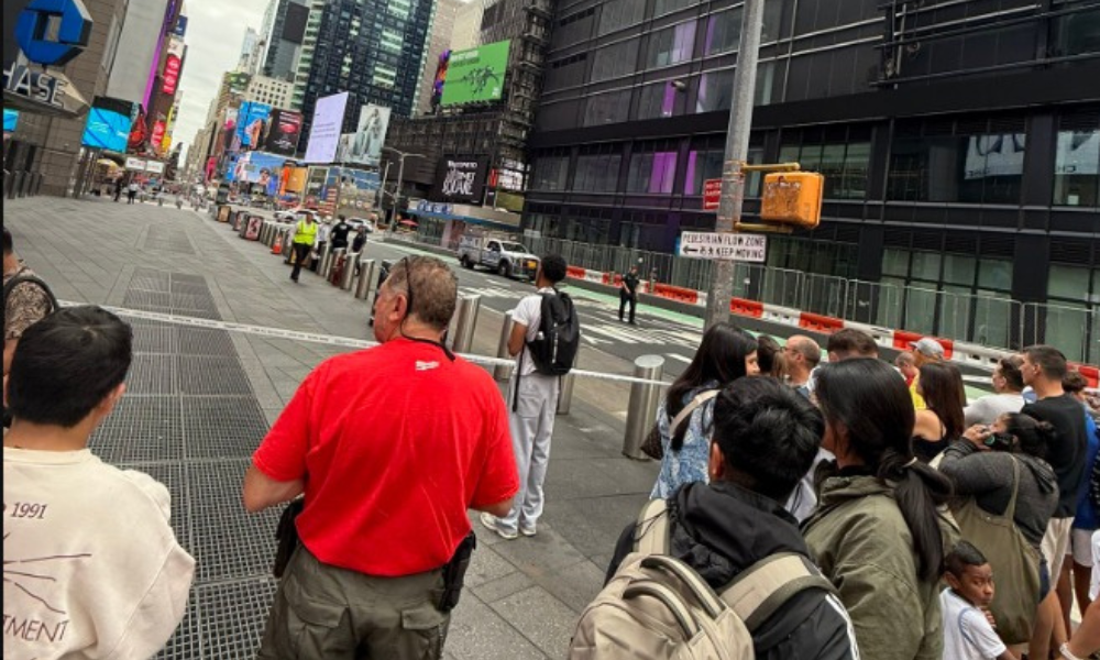 Polícia esvazia Times Square