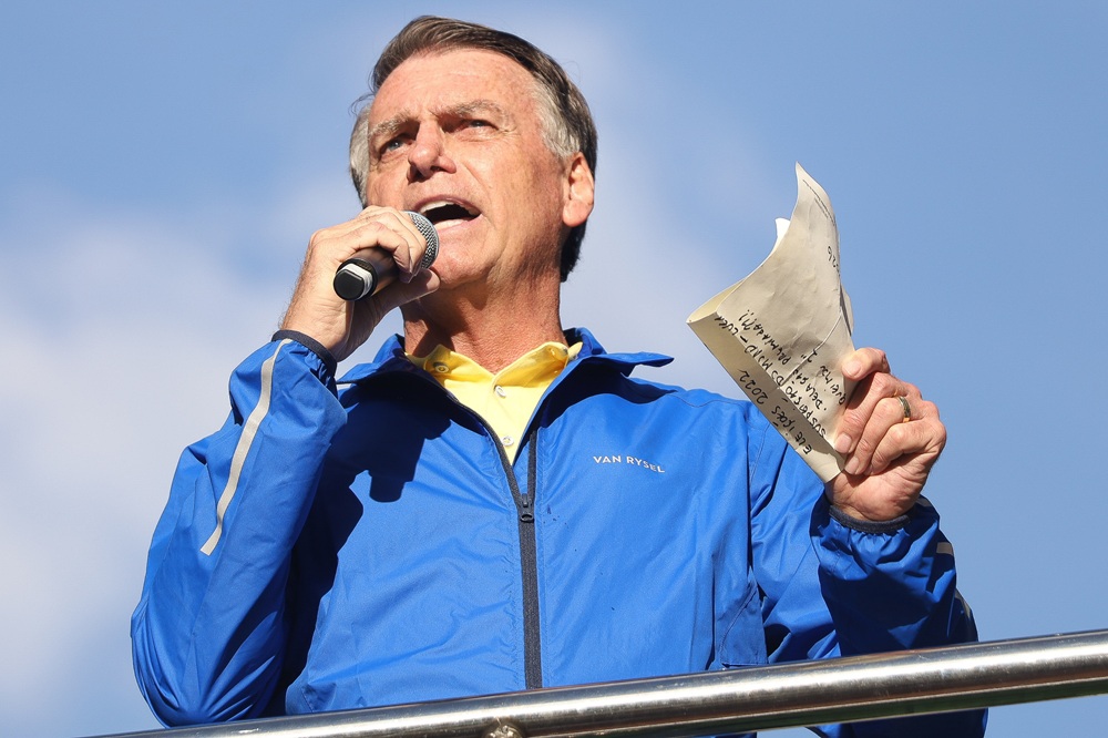 Decisão de Moraes de prender Bolsonaro só será levada à Primeira Turma do STF se houver recurso por parte da defesa