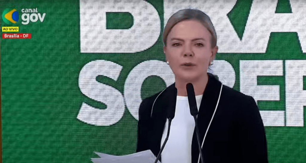 Gleisi Hoffmann diz que MP ‘Brasil Soberano’ estabelece medidas para proteger o Brasil de tarifaço de Trump