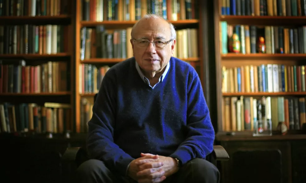 Luis Fernando Verissimo é internado em UTI de Porto Alegre