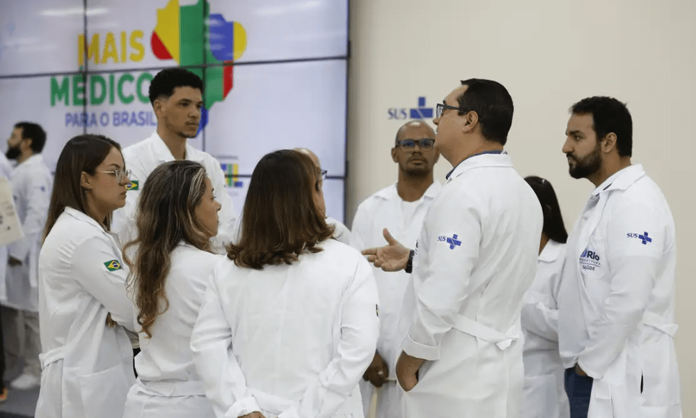 Quase 1,5 mil selecionados pelo Mais Médicos começam nesta quarta-feira