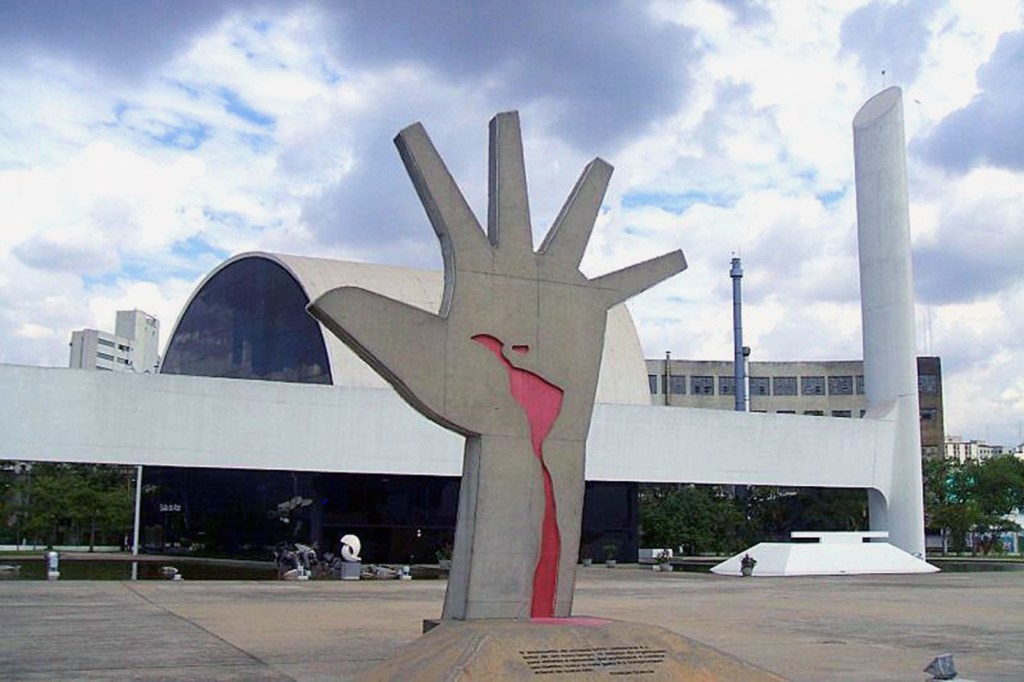 Projeto de lei propõe inclusão do nome do Papa Francisco no Memorial da América Latina