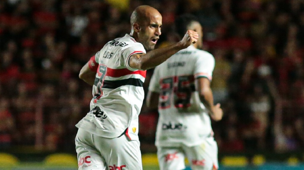 São Paulo supera falha de goleiro estreante para buscar empate contra o Sport no Brasileirão