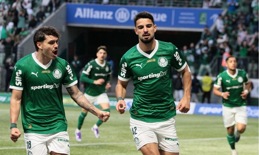 Palmeiras faz jogo inseguro, mas vence Ceará de virada com gols de Roque e Flaco