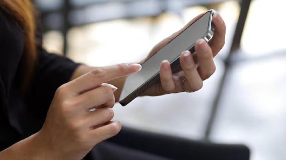 Roubos de celular caem 15% em SP após ações contra receptação