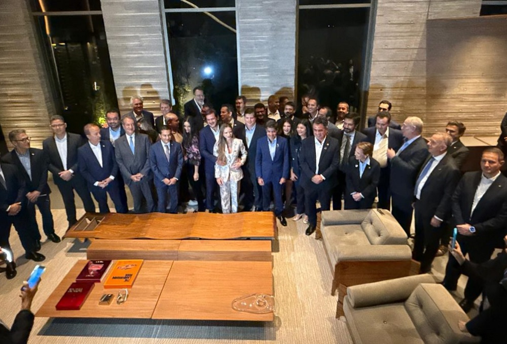 Anistia foi assunto de jantar; Tarcísio defendeu Bolsonaro em discurso