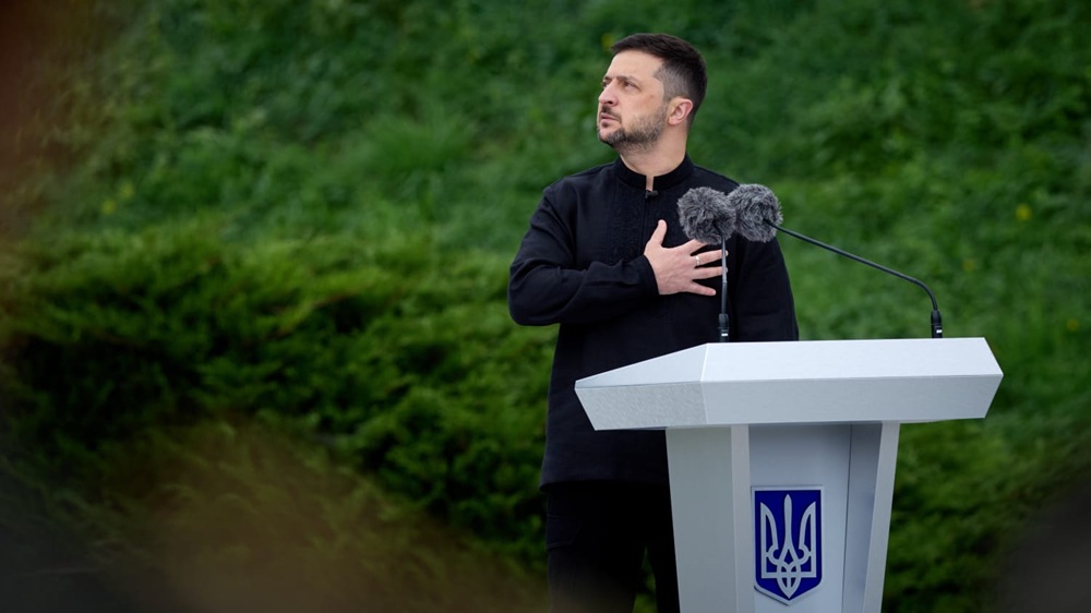 Zelensky afirma no Dia da Bandeira que não entregará território ‘ao ocupante’