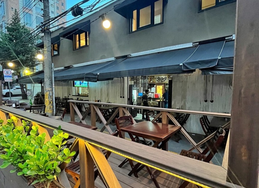 Fachada do Ministrão Bar, localizado na Alameda Lorena,e m São Paulo