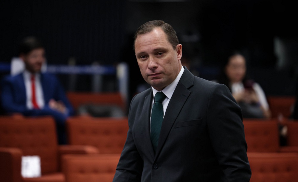 STF tem maioria para condenar Mauro Cid por abolição do Estado democrático de Direito