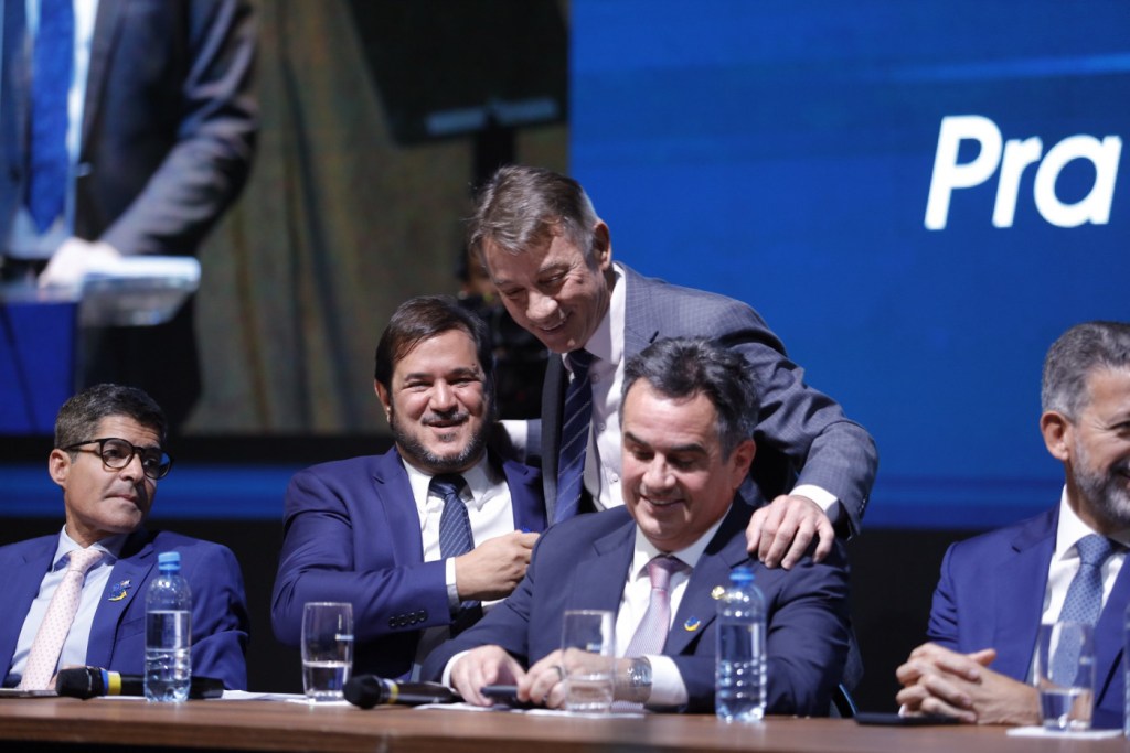Rueda anuncia que ministros da federação União Progressista terão de deixar governo Lula imediatamente