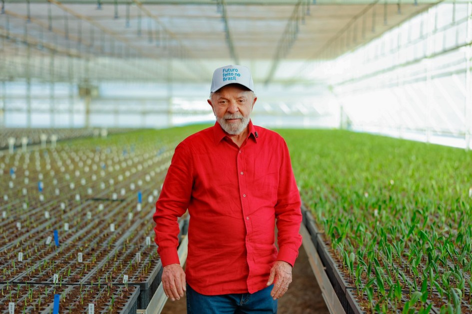 29.08.2025 – Visita às instalações e cerimônia de inauguração do Centro de Tecnologia e Inovação Agroindustrial e de lançamento do programa Valoriza – Acelen Renováveis Presidente da República, Luiz Inácio Lula da Silva, durante visita às instalações e cerimônia de inauguração do Centro de Tecnologia e Inovação Agroindustrial e de lançamento do programa Valoriza – Acelen Renováveis. Fazenda Boqueirão, BR-135, km 334, Zona Rural, Montes Claros – MG Fotos: Ricardo Stuckert / PR