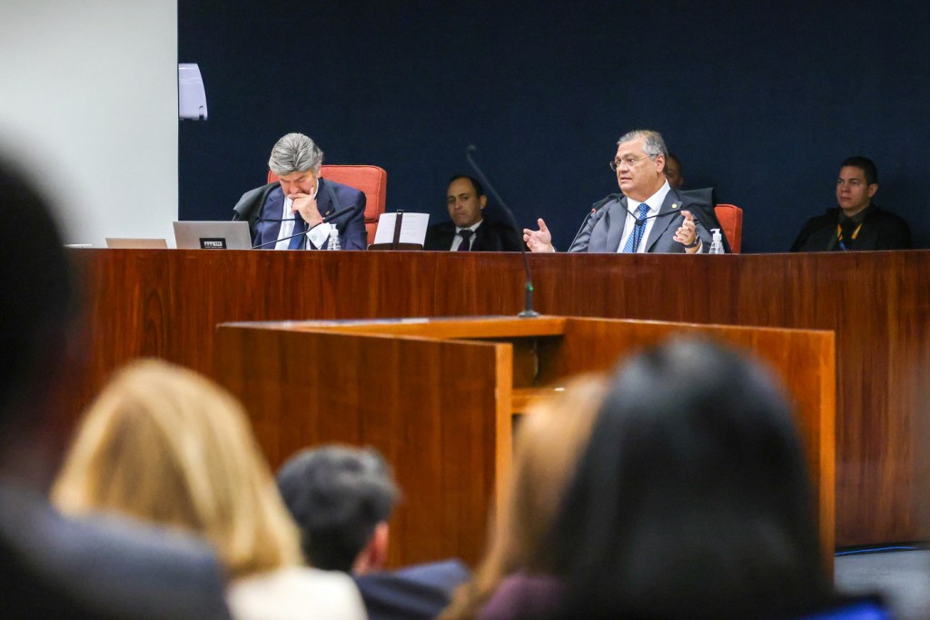 Flávio Dino diz que crimes de Bolsonaro e aliados não podem ser anistiados