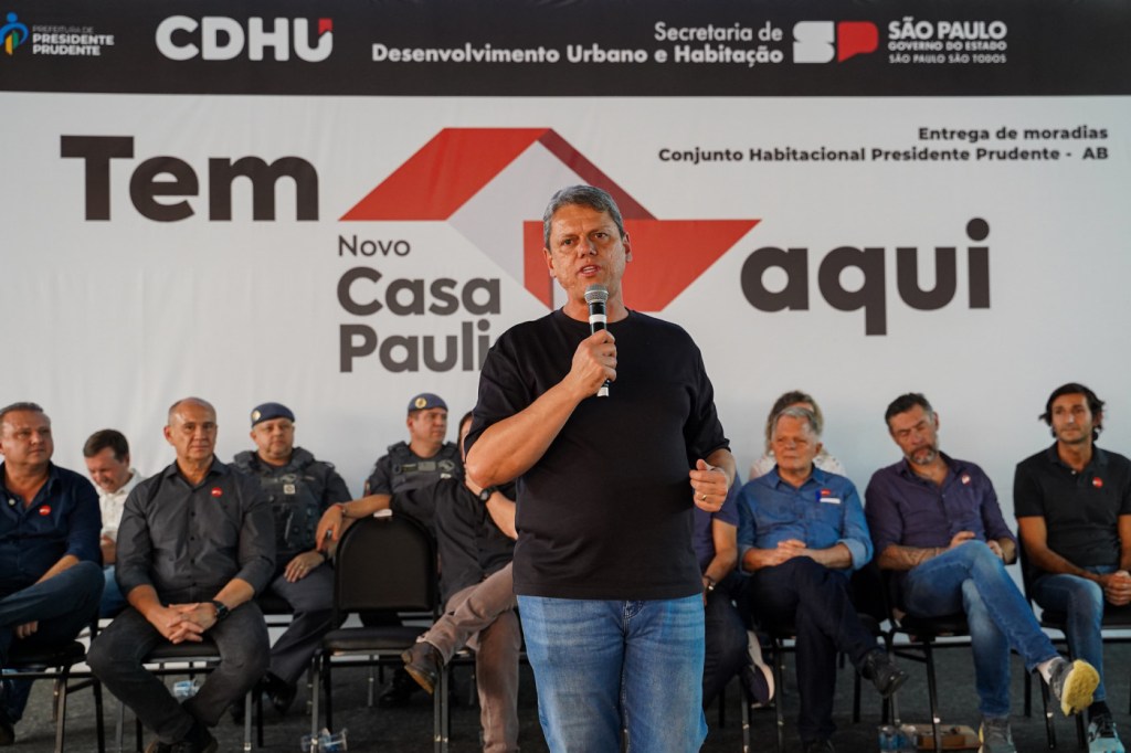 Às vésperas de visita, Tarcísio diz que ‘a grande liderança da direita é Jair Bolsonaro’