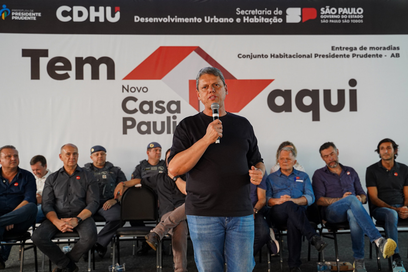 Às vésperas de visita, Tarcísio diz que ‘a grande liderança da direita é Jair Bolsonaro’
