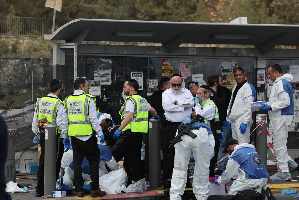 Autoridades israelenses prendem suspeito após ataque a tiros em Jerusalém