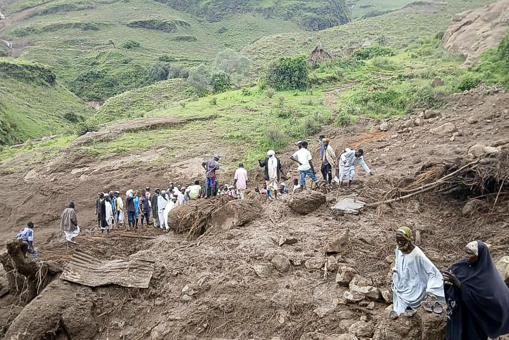 Deslizamento de terra mata mais de mil pessoas em Darfur, no Sudão
