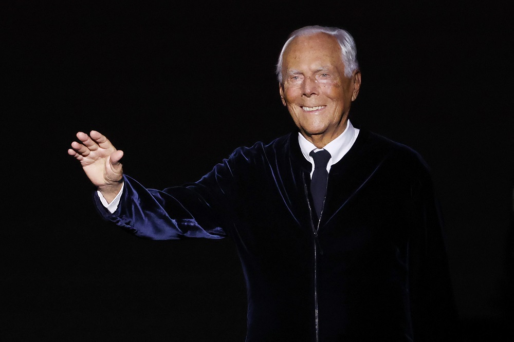O que acontece com a grife Armani depois da morte de Giorgio Armani?