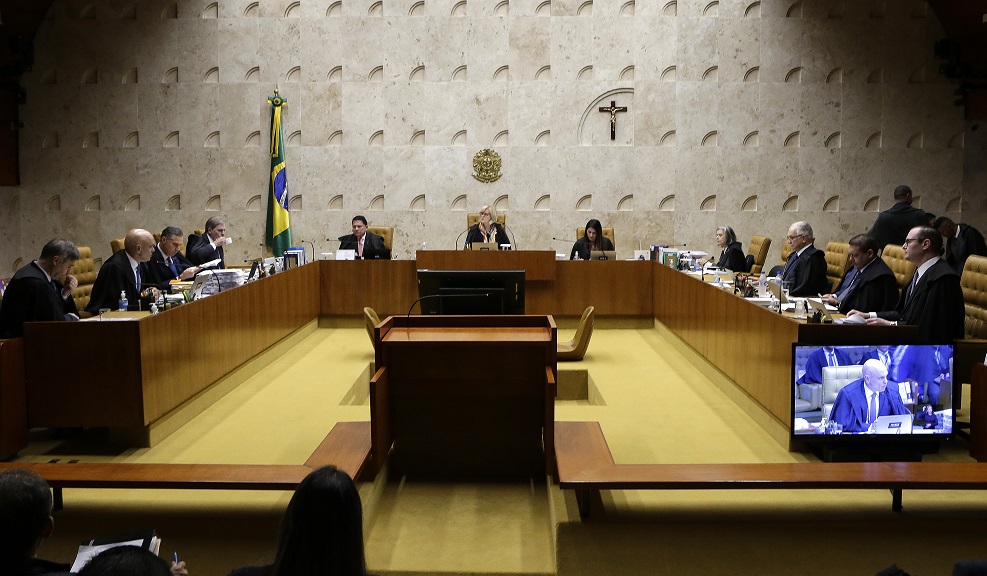Cancelamento de plenário no STF em meio à crise não acontecia há 17 anos