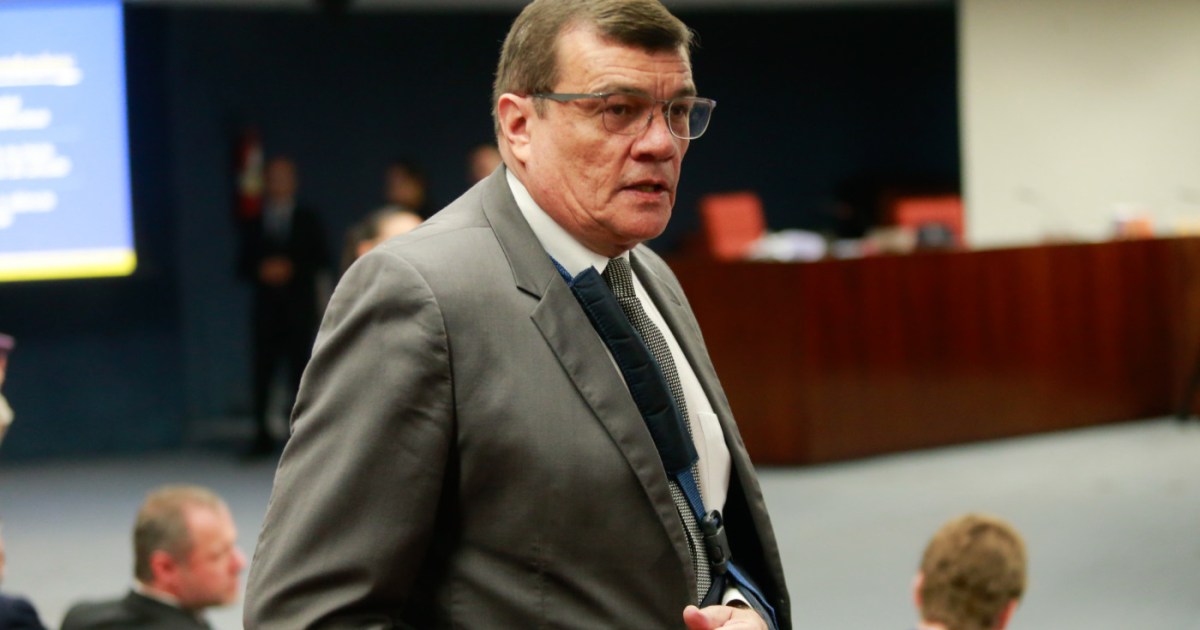 Moraes autoriza ex-ministro Paulo Sérgio Nogueira a fazer En