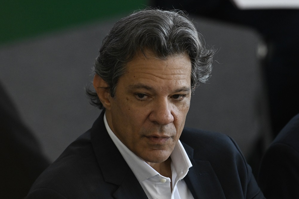 Haddad afirma que democracia do Brasil é inspirada na dos EUA, mas que foi além em ‘vários quesitos’