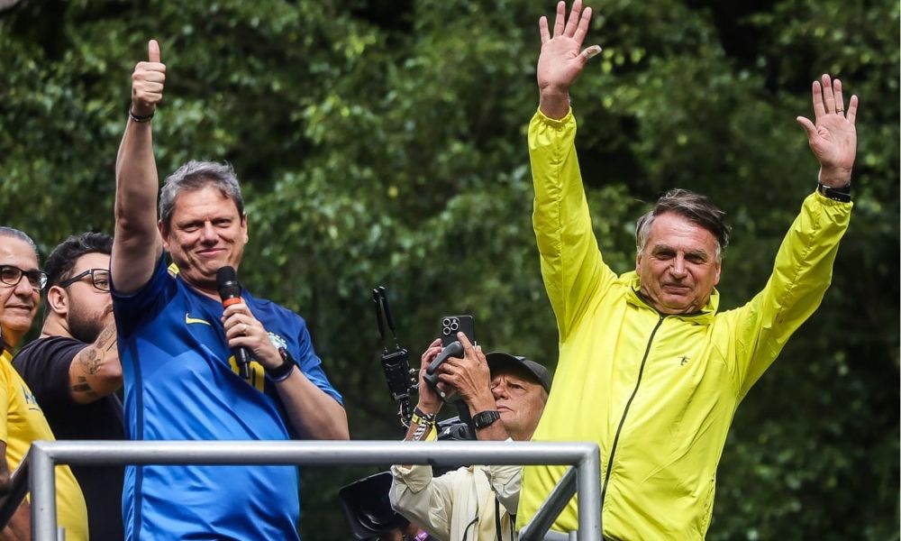 Tarcísio planeja bate e volta ‘discreto’ para ver Bolsonaro em Brasília