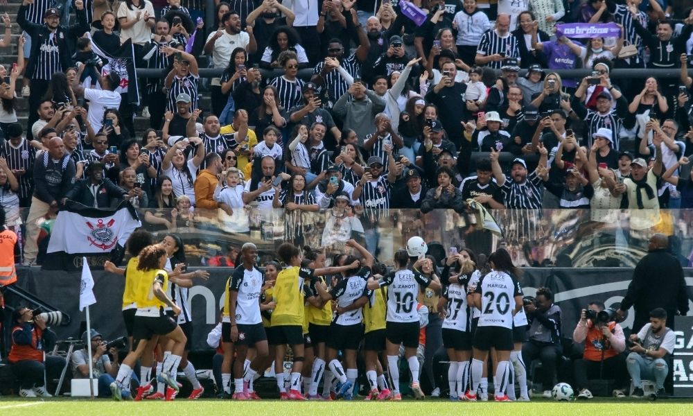 Corinthians vence Cruzeiro, é campeão pelo sexto ano seguido e se torna heptacampeão do Brasileiro Feminino