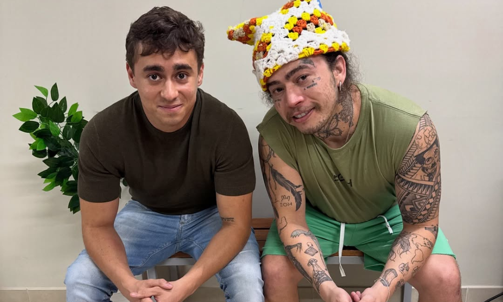 Nikolas Ferreira posta foto ao lado do comediante Whindersson Nunes