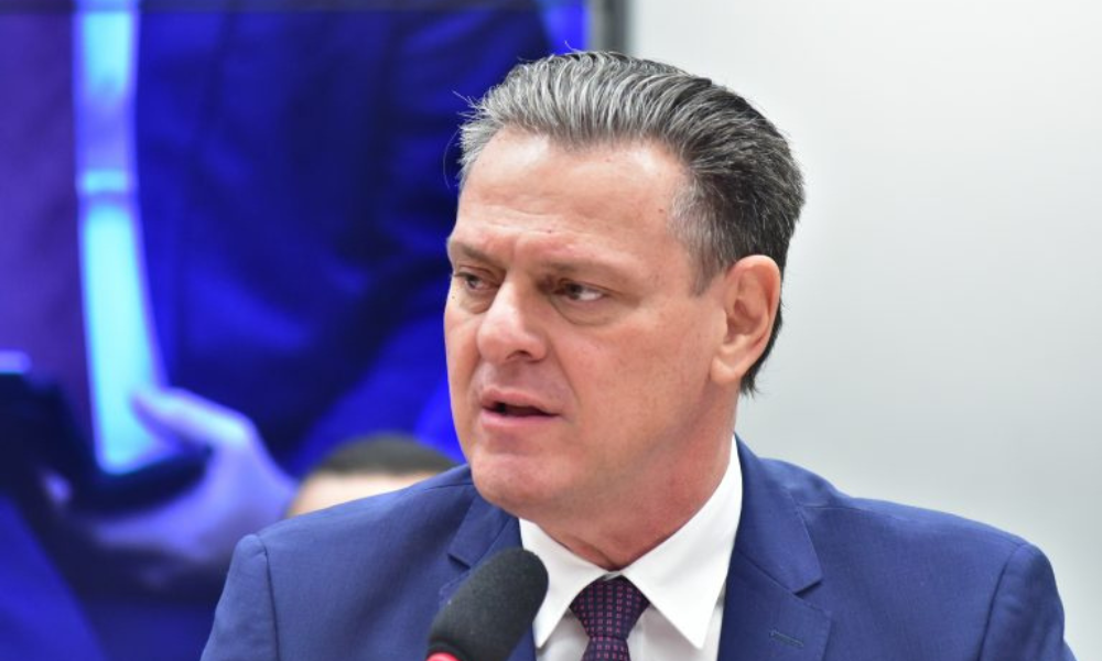 Ministro da Agricultura afirma que se EUA retaliarem julgamento de Bolsonaro, quem pagará serão os norte-americanos
