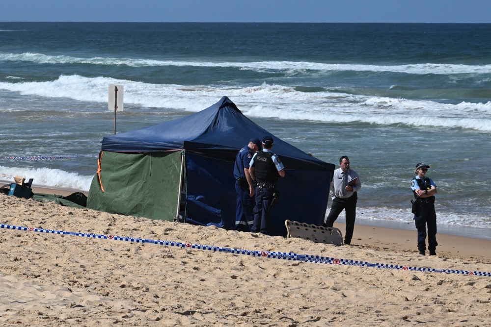 Surfista de 57 anos morre em ataque de tubarão em Sydney