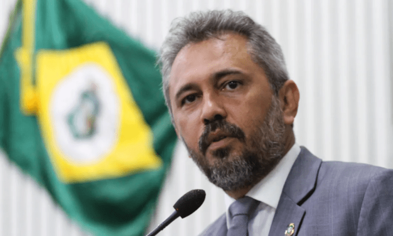 Elmano de Freitas da Costa, governador do Ceará (PT)