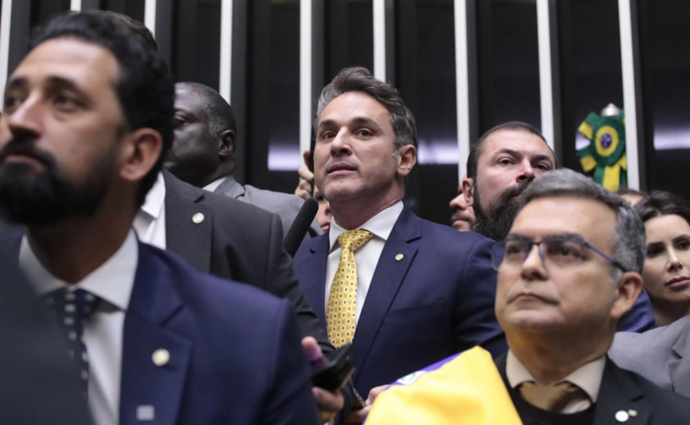 Aliados de Bolsonaro defendem STF ‘mais jurídico e menos político’